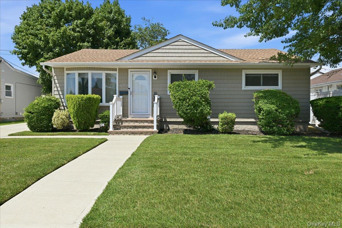 672 Anderson Avenue Property Photo 33
