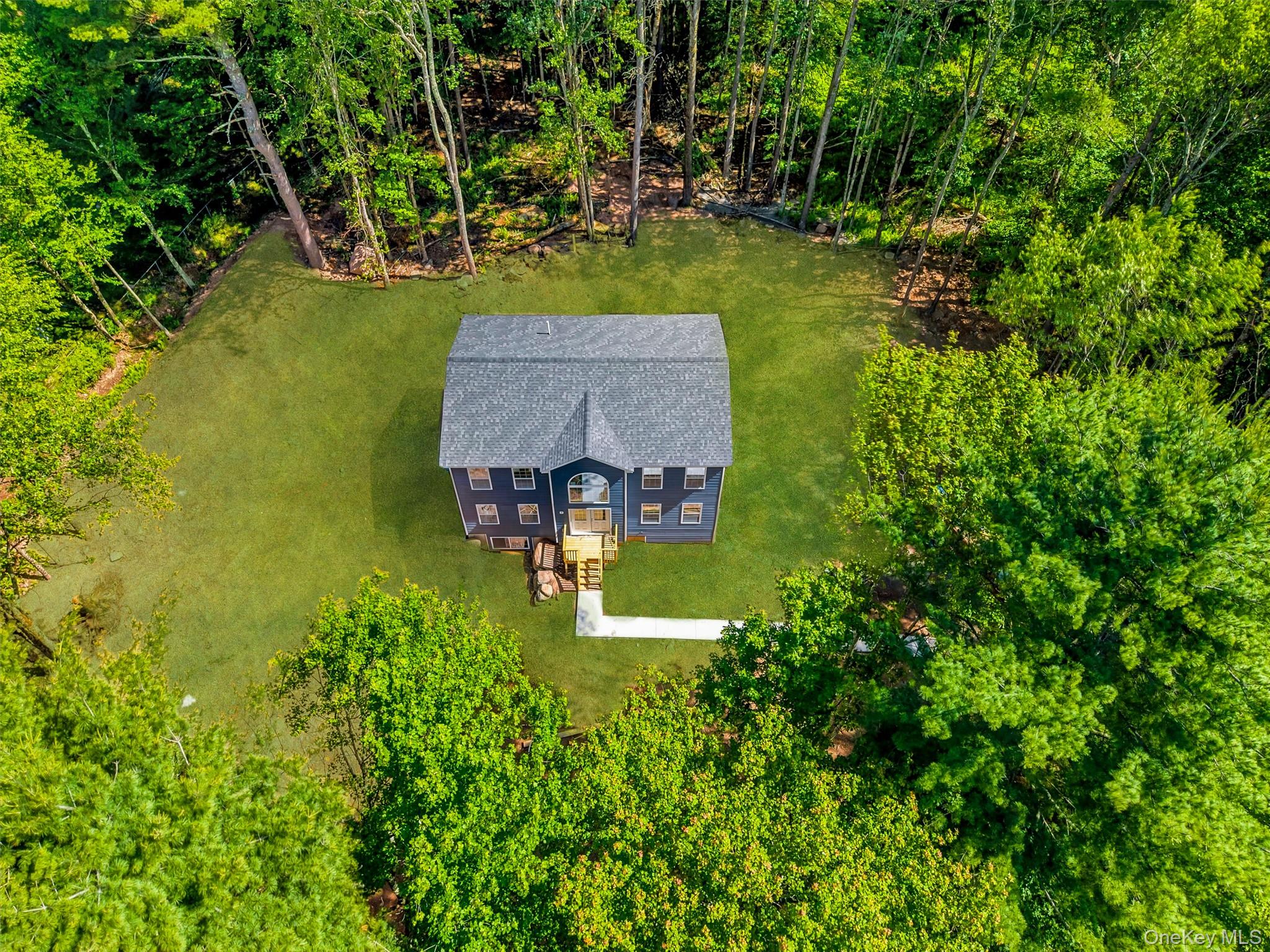 677 Marsh Road Property Photo 4