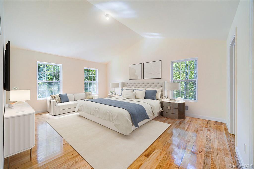 677 Marsh Road Property Photo 15