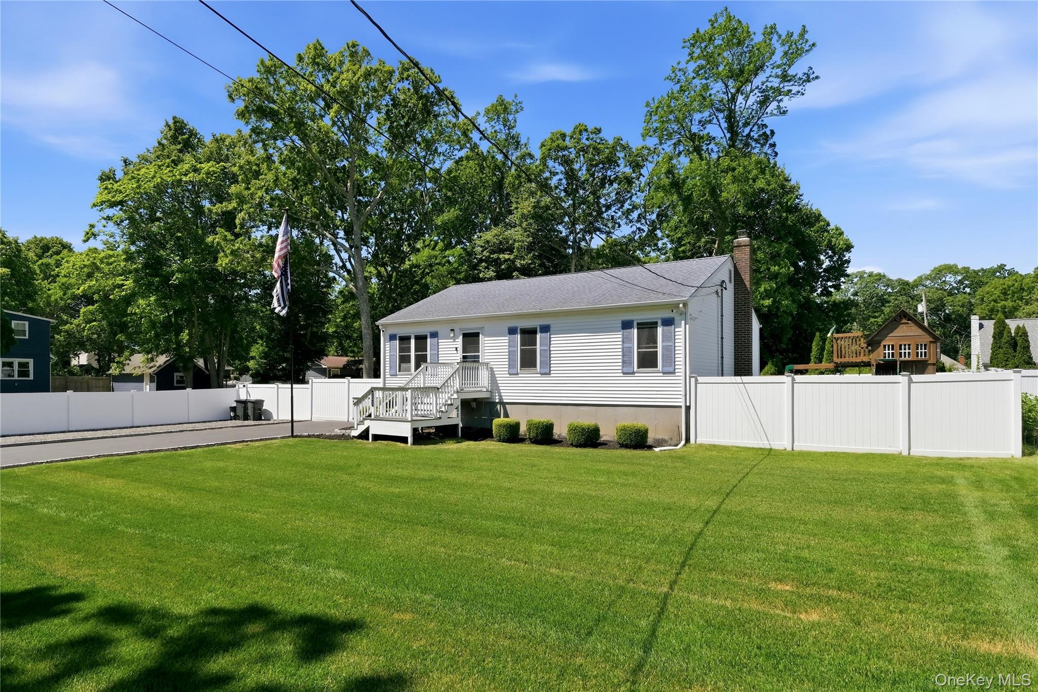 202 Whittier Drive Property Photo 27