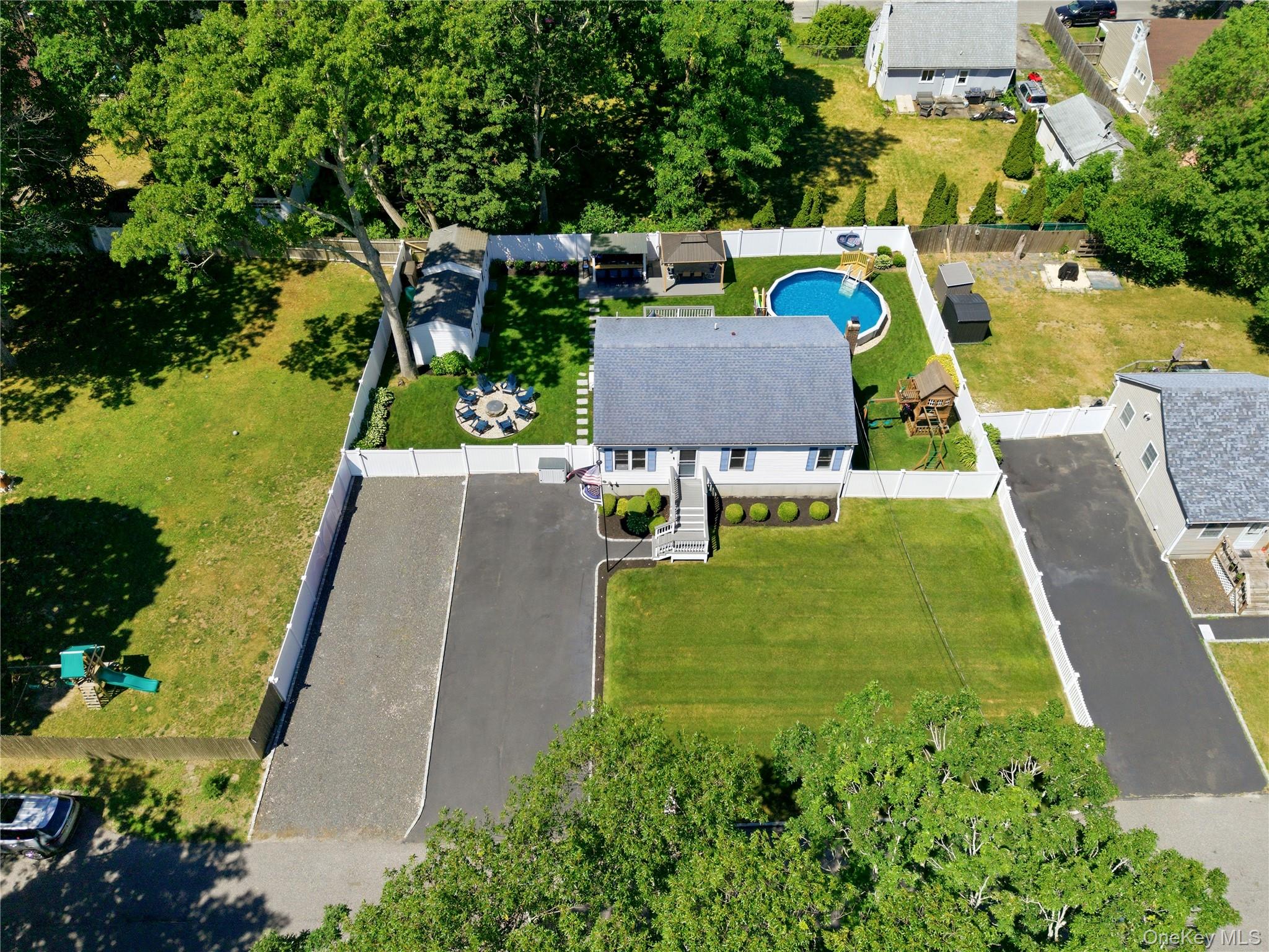 202 Whittier Drive Property Photo 31