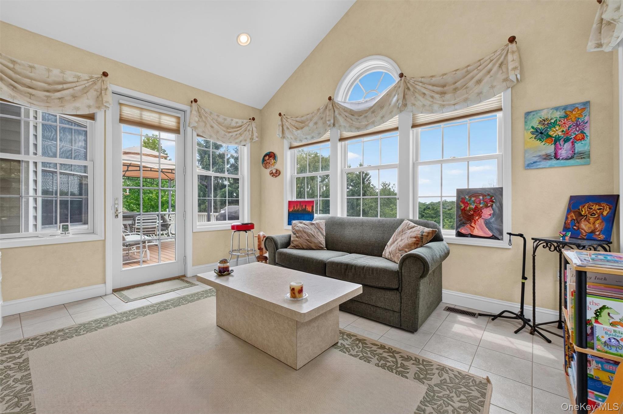 5 Spy Glass Hill Property Photo 17