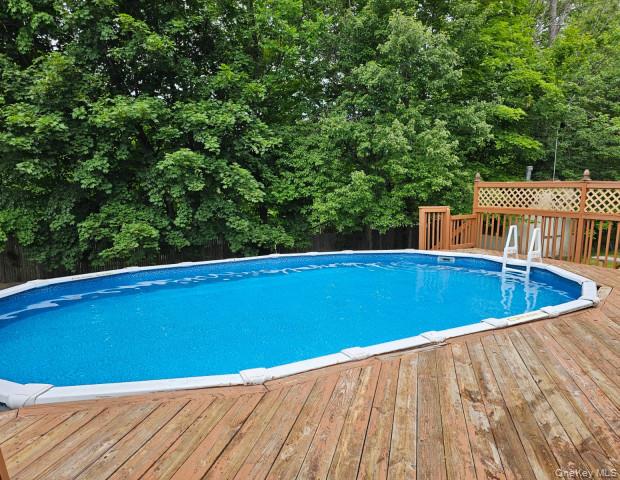 25 Stangel Drive Property Photo 5