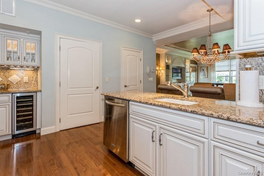 1105 Roosevelt Way Property Photo 10