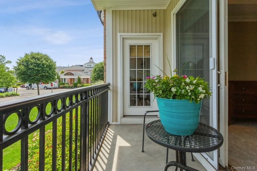1105 Roosevelt Way Property Photo 18