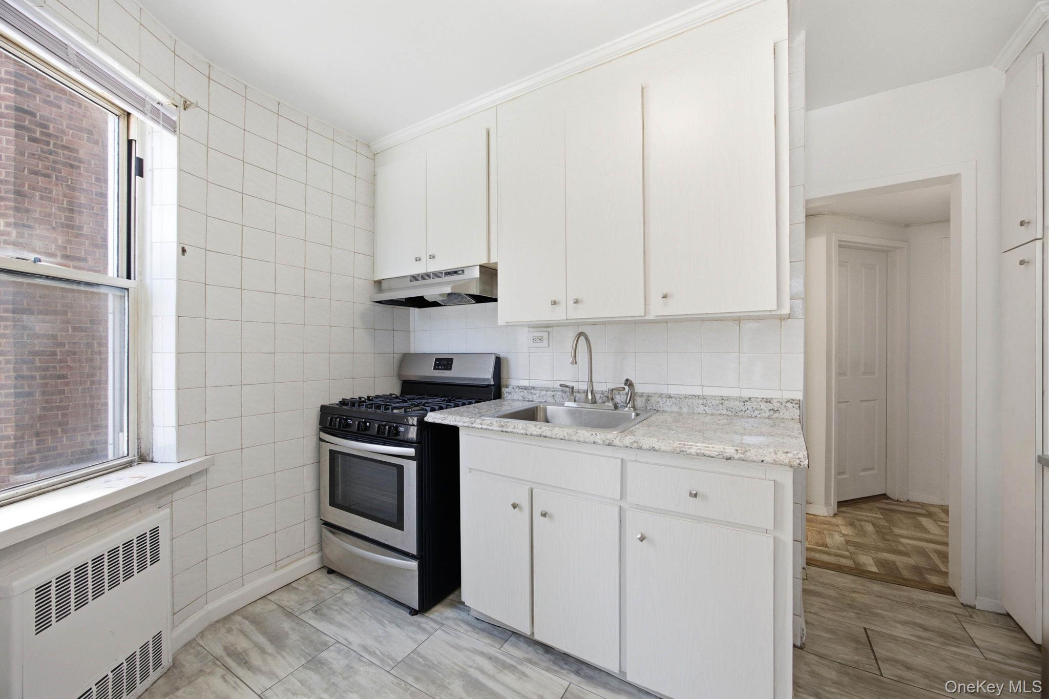 800 Grand Concourse 1ks Property Photo 7