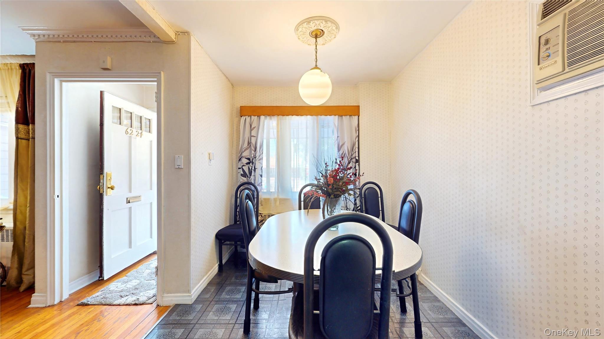 6224 78th Street Property Photo 10