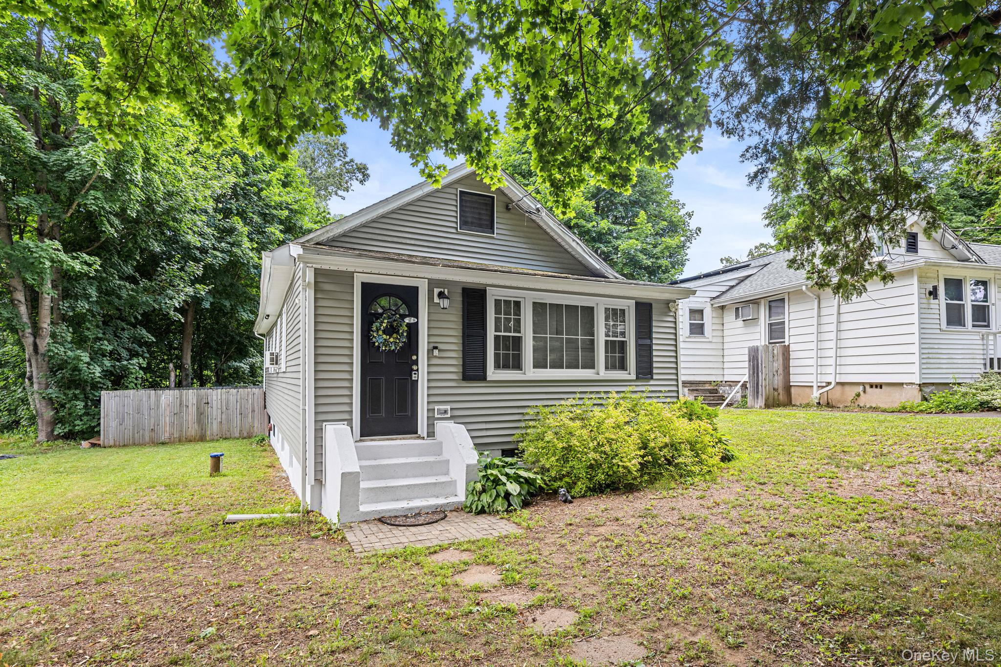 10 Batavia Road Property Photo 2