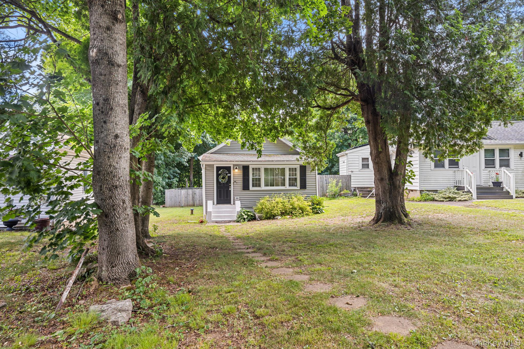 10 Batavia Road Property Photo 3