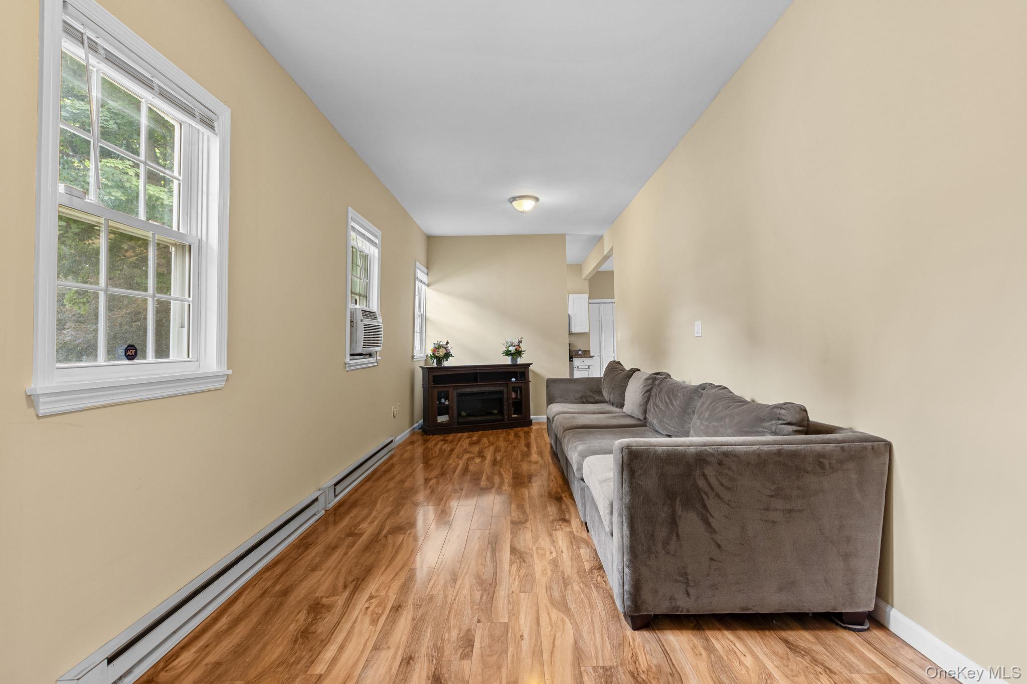10 Batavia Road Property Photo 6