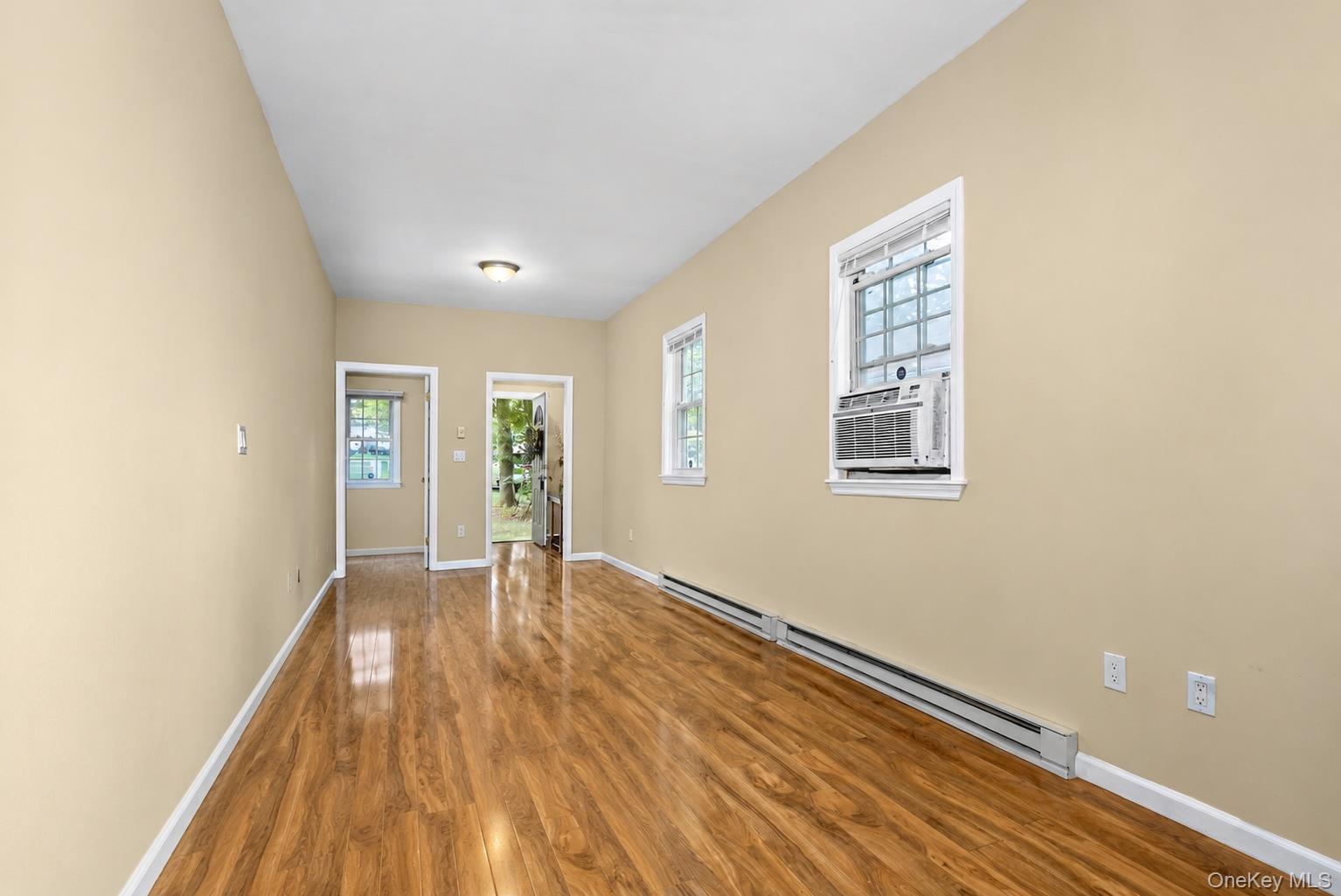 10 Batavia Road Property Photo 8