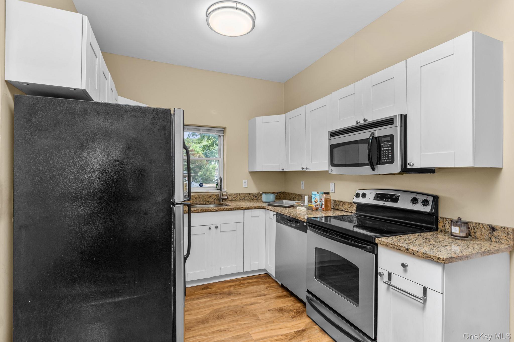 10 Batavia Road Property Photo 14