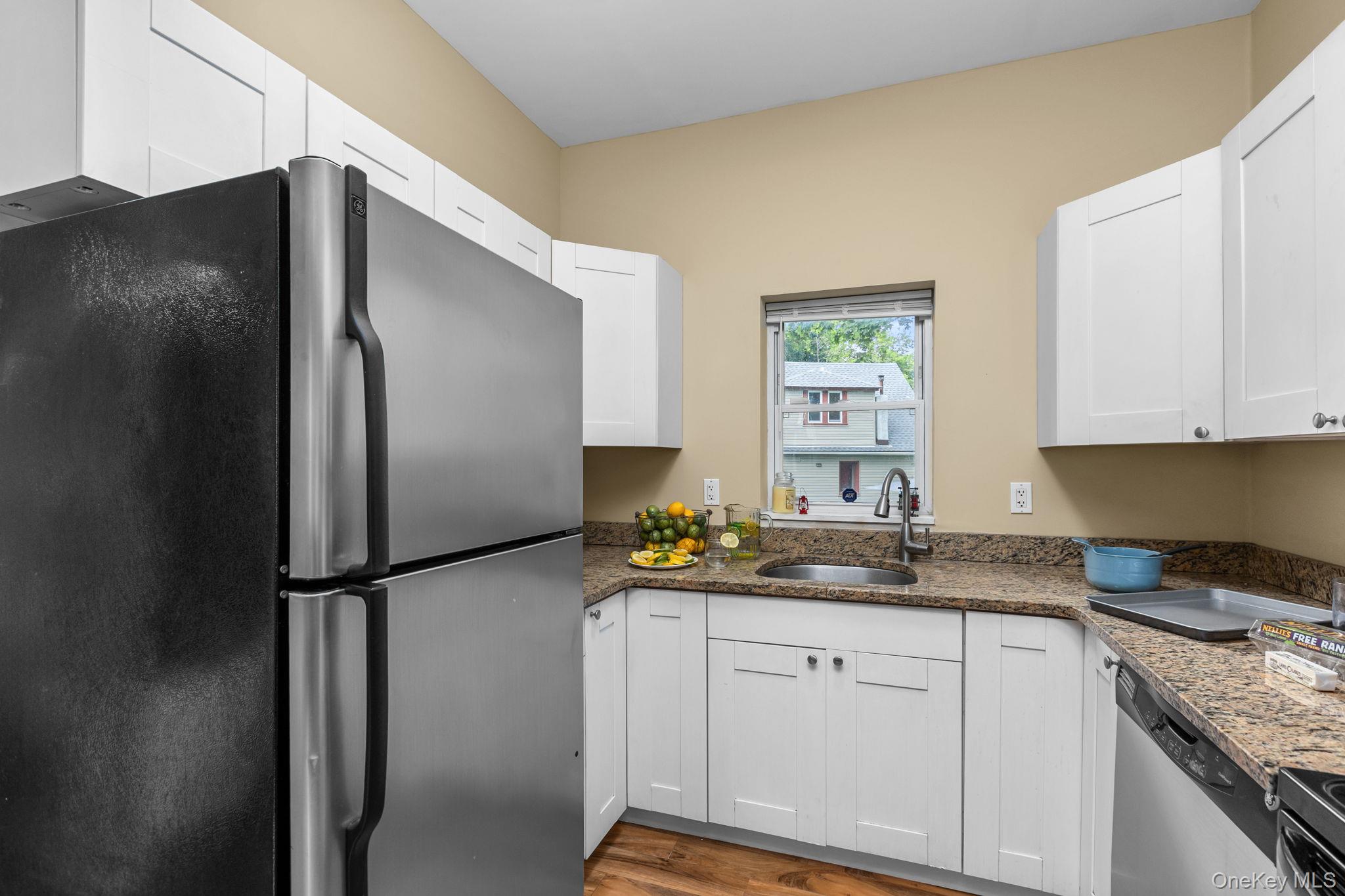 10 Batavia Road Property Photo 15