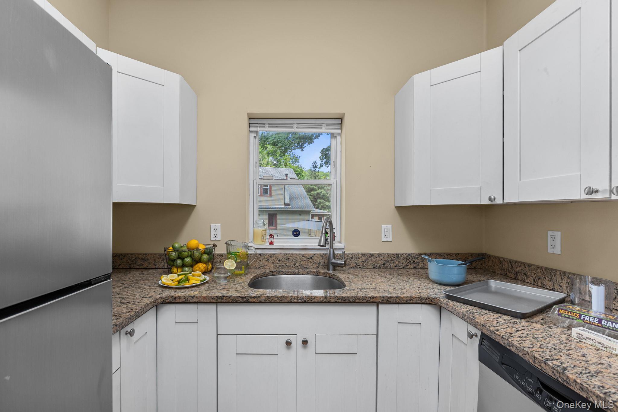 10 Batavia Road Property Photo 16