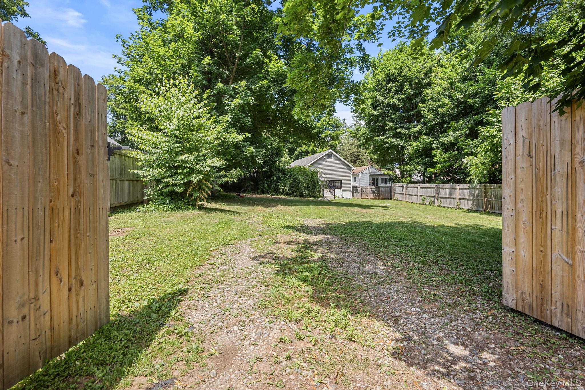 10 Batavia Road Property Photo 30