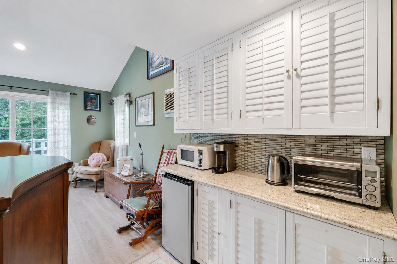 19 Joan Road Property Photo 34