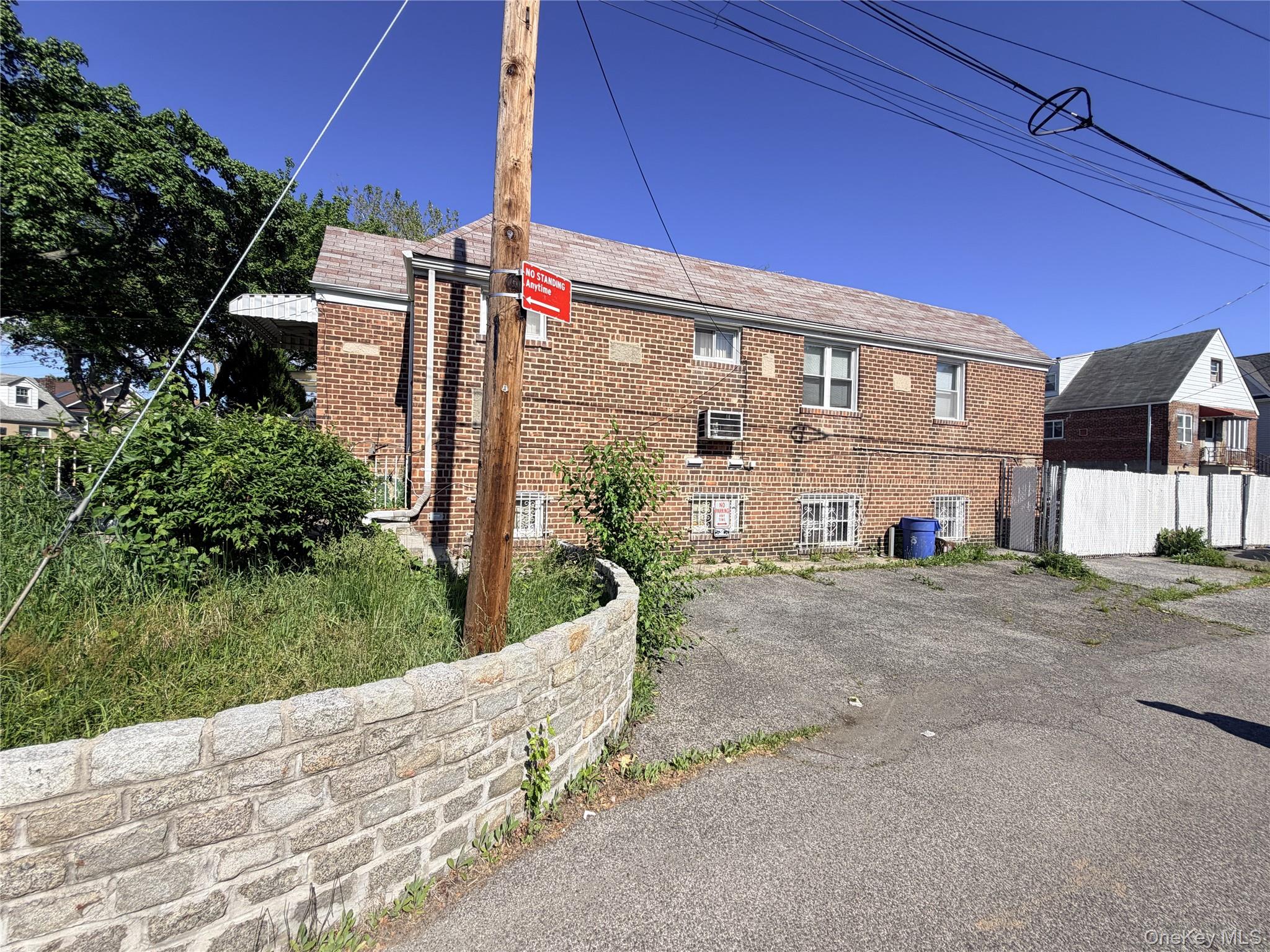 3140 Waterbury Avenue Property Photo 3