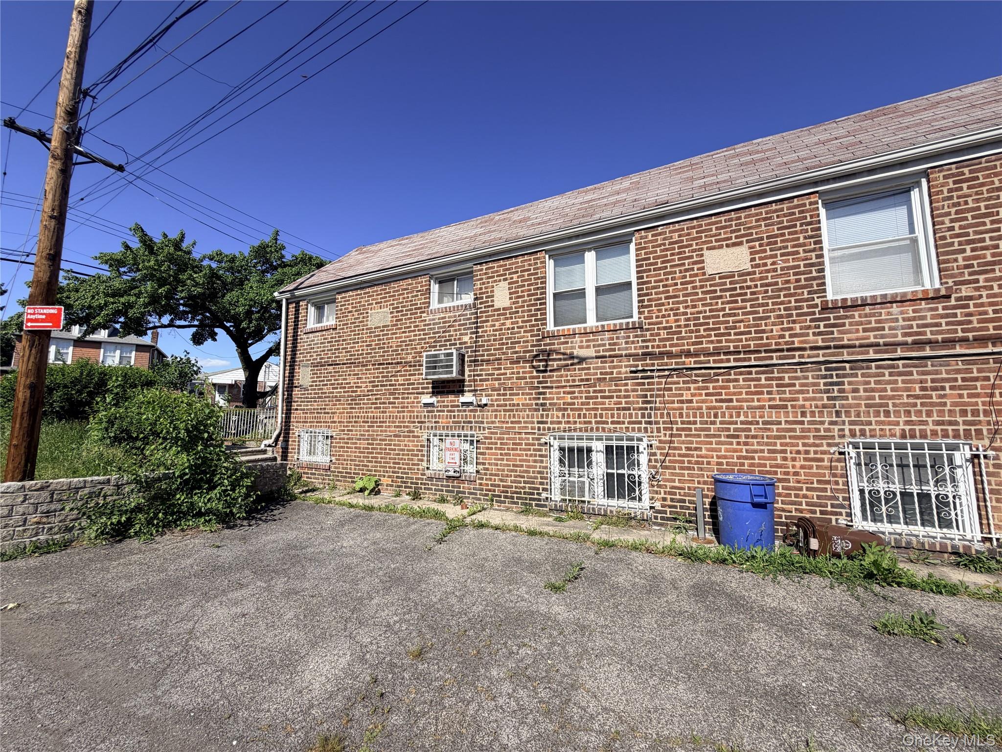 3140 Waterbury Avenue Property Photo 5