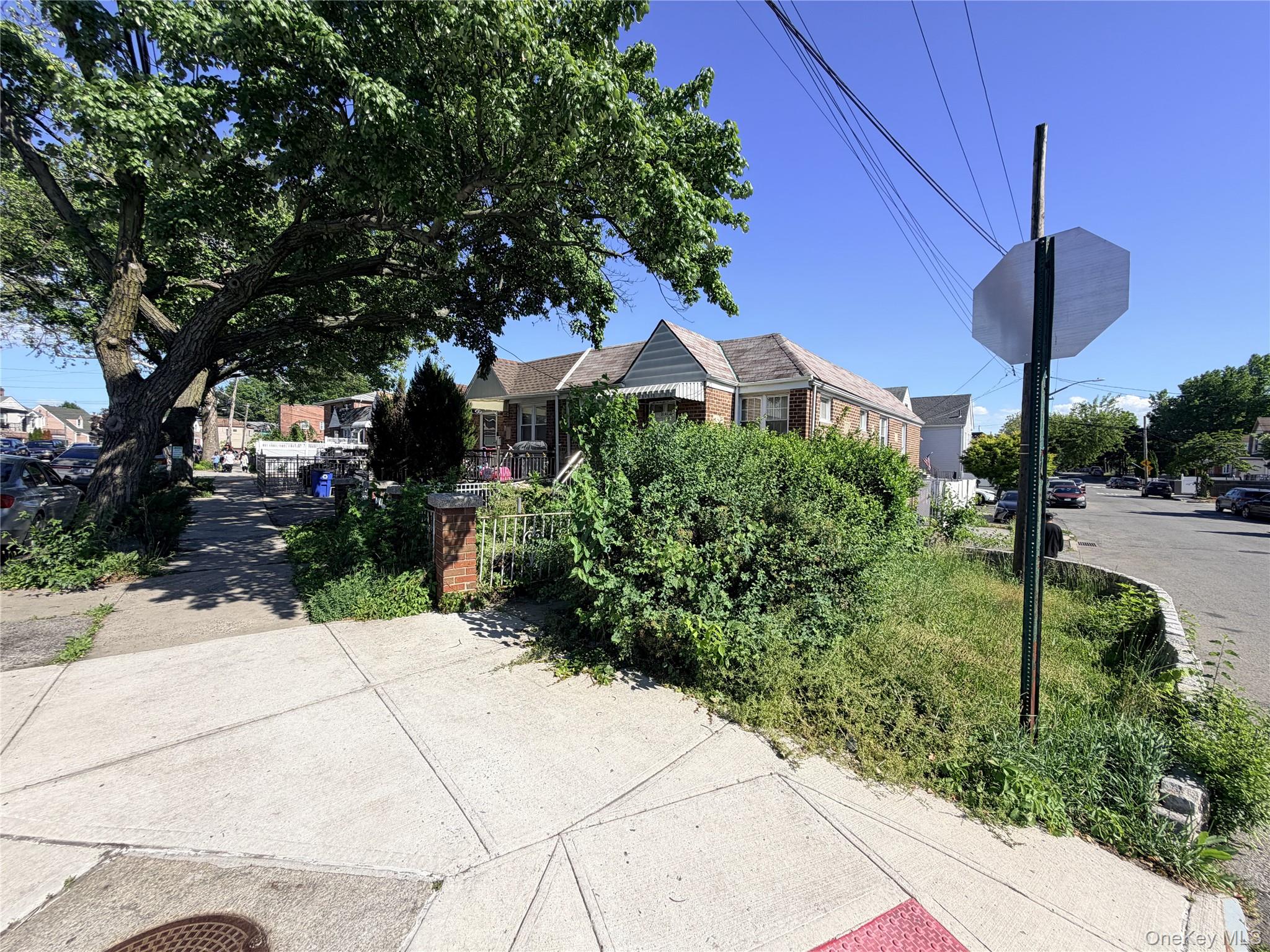 3140 Waterbury Avenue Property Photo 8
