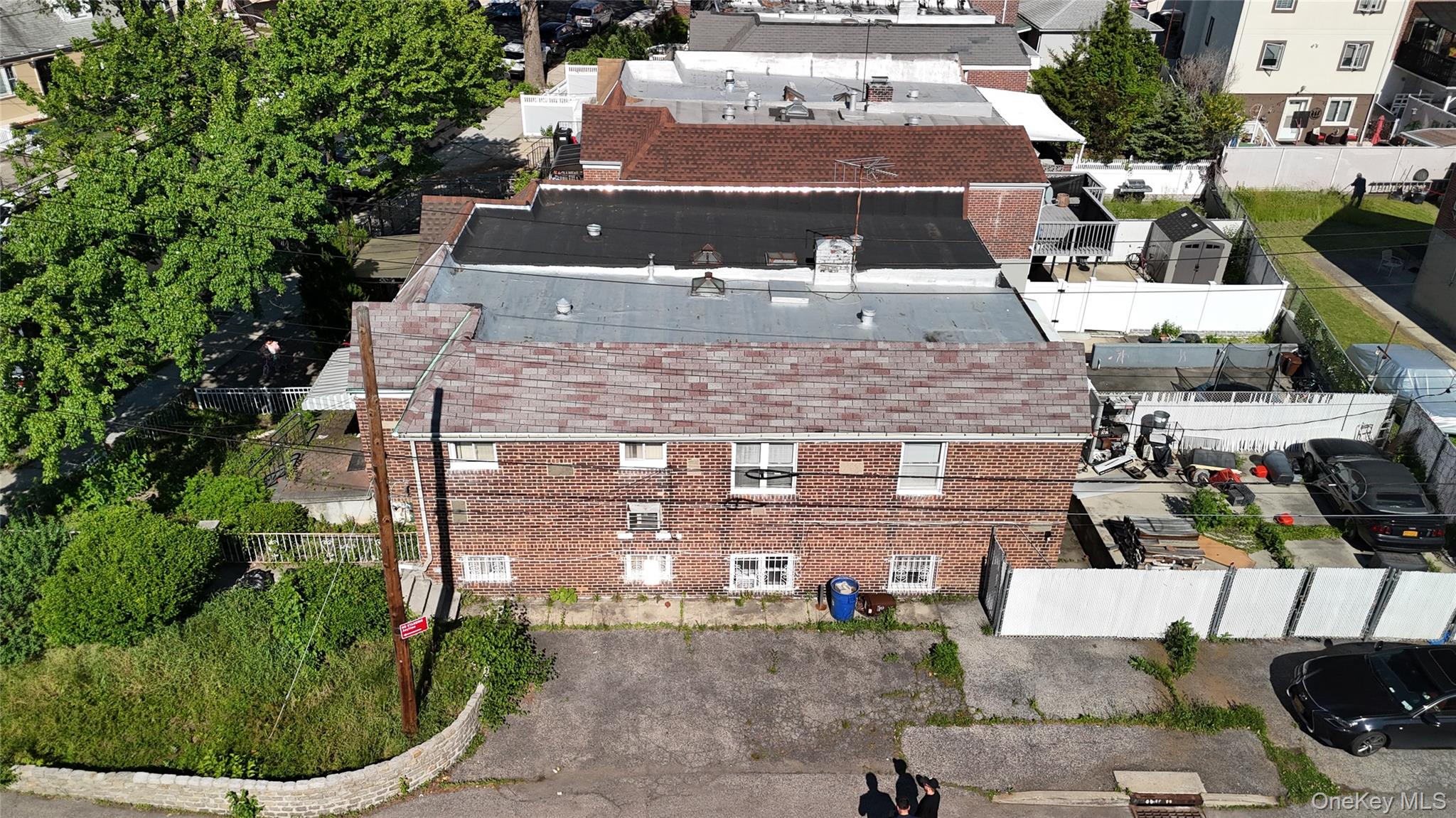 3140 Waterbury Avenue Property Photo 10