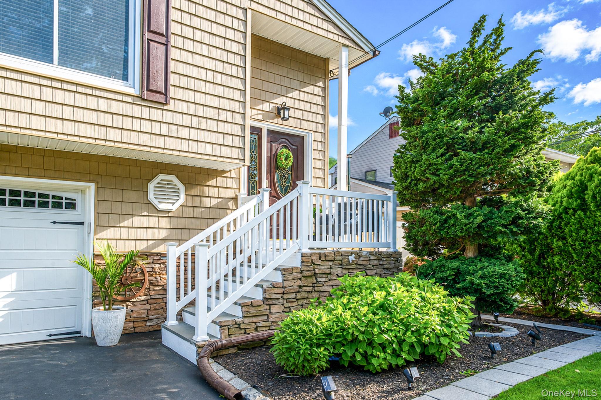 6 Atlantic Street Property Photo 3