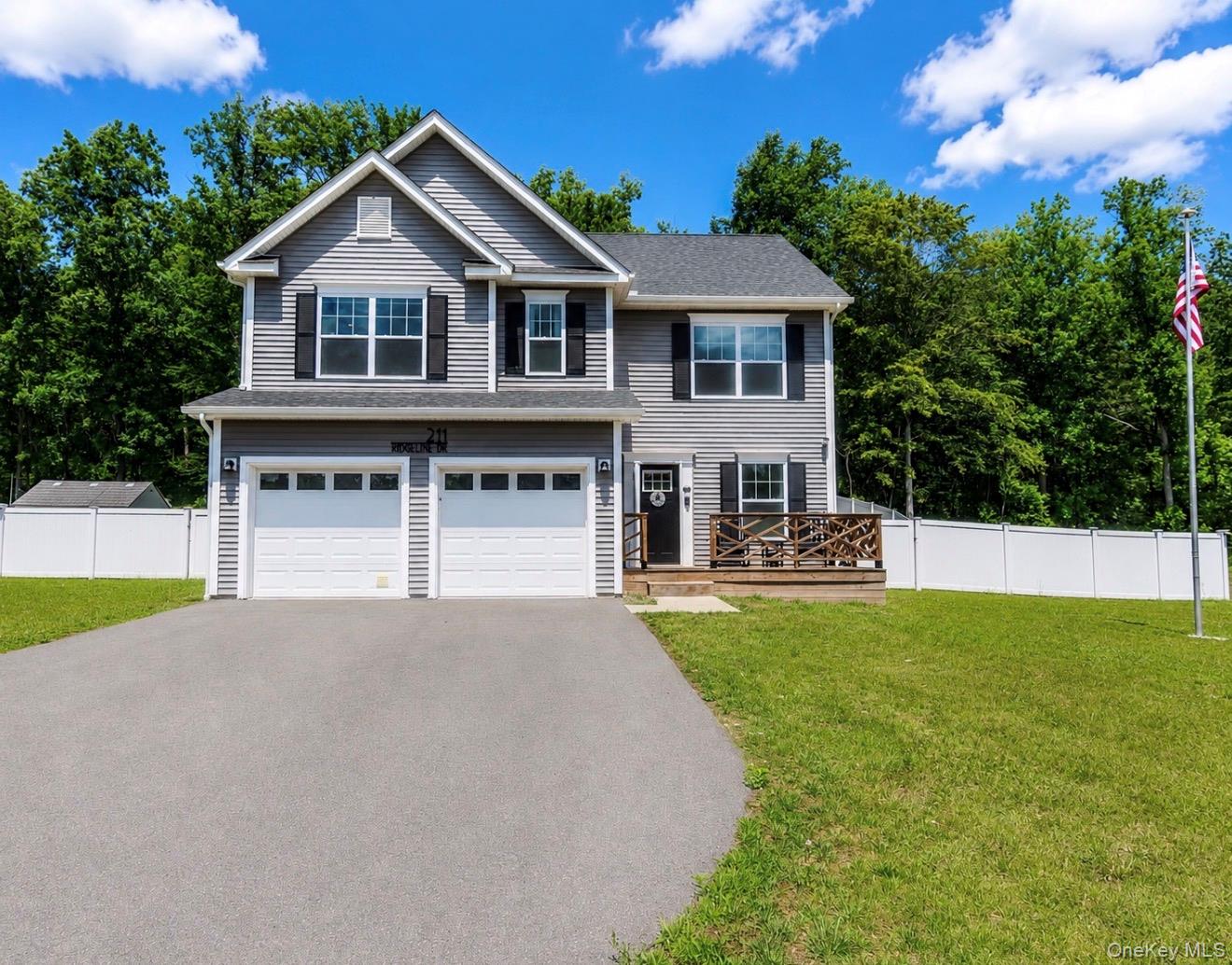 211 Ridgeline Drive Property Photo 1