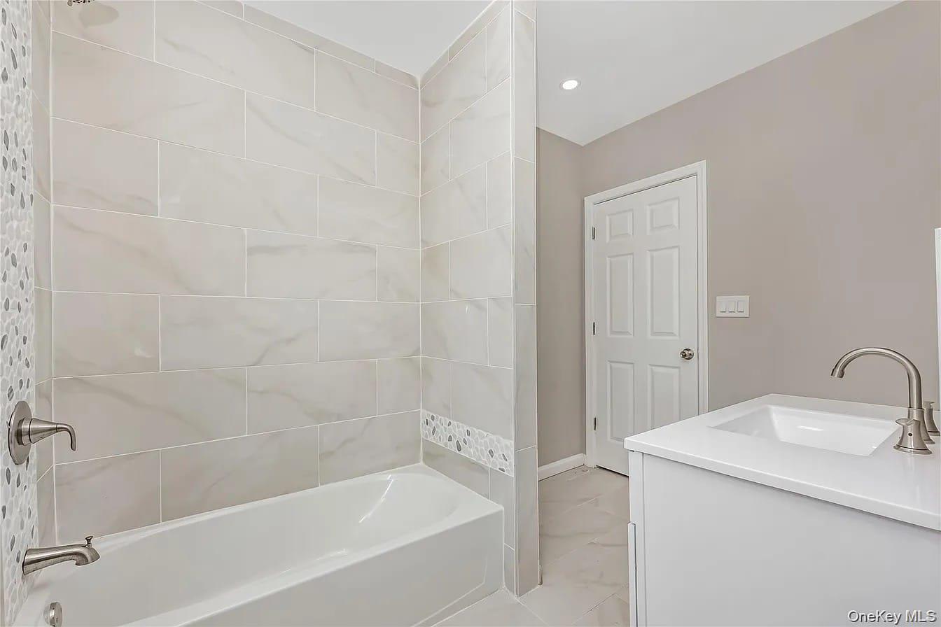 7 Continental Hill Property Photo 10