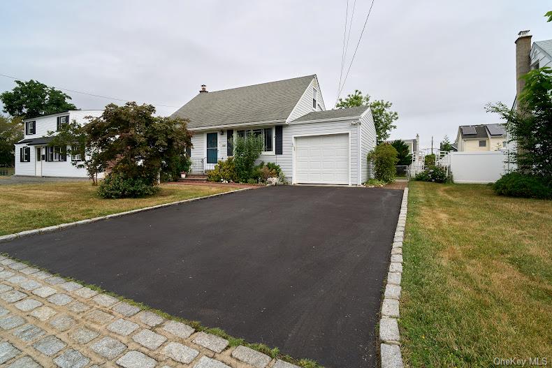 161 Van Buren Street Property Photo 4