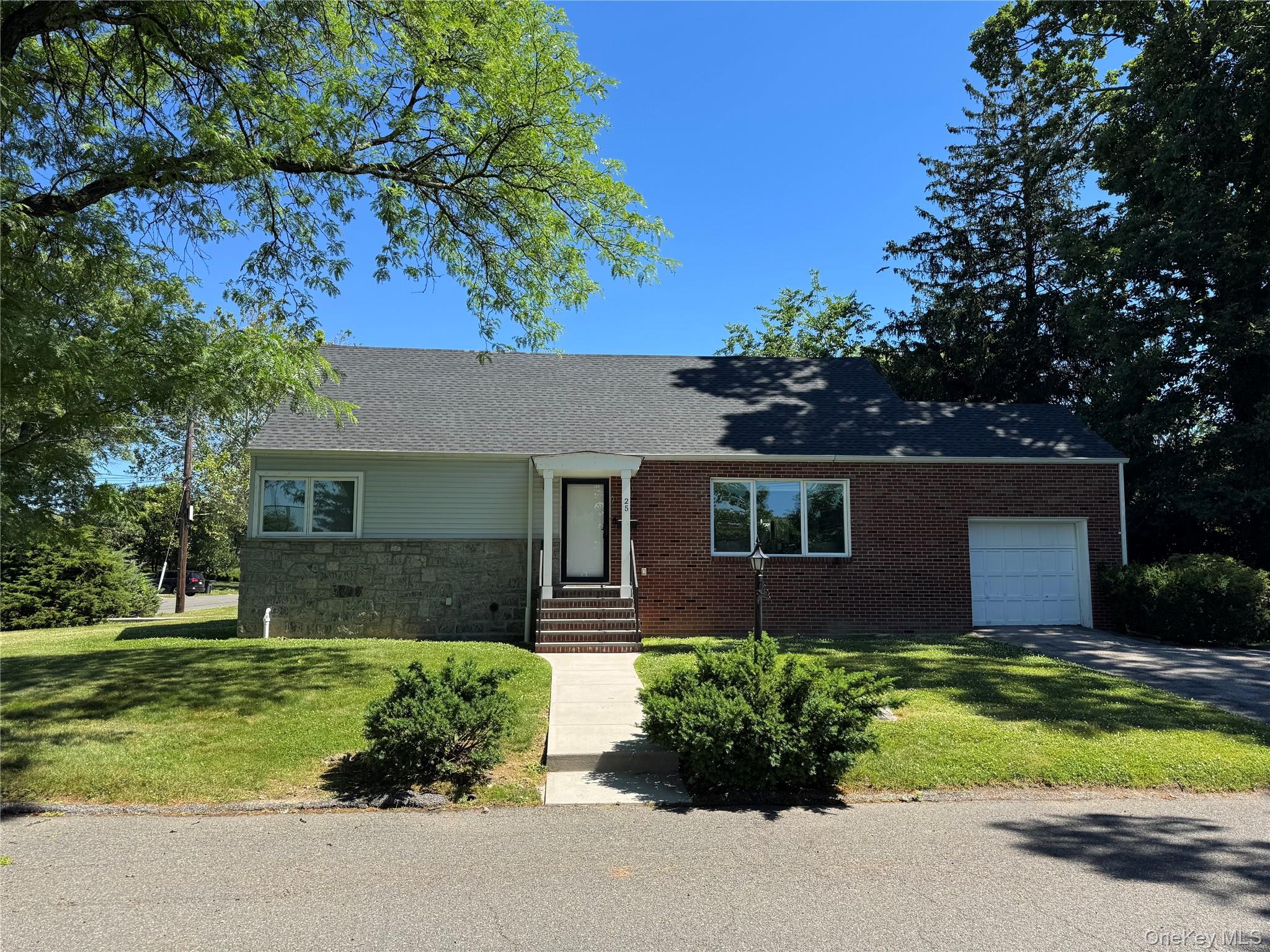25 Alta Parkway Property Photo 1