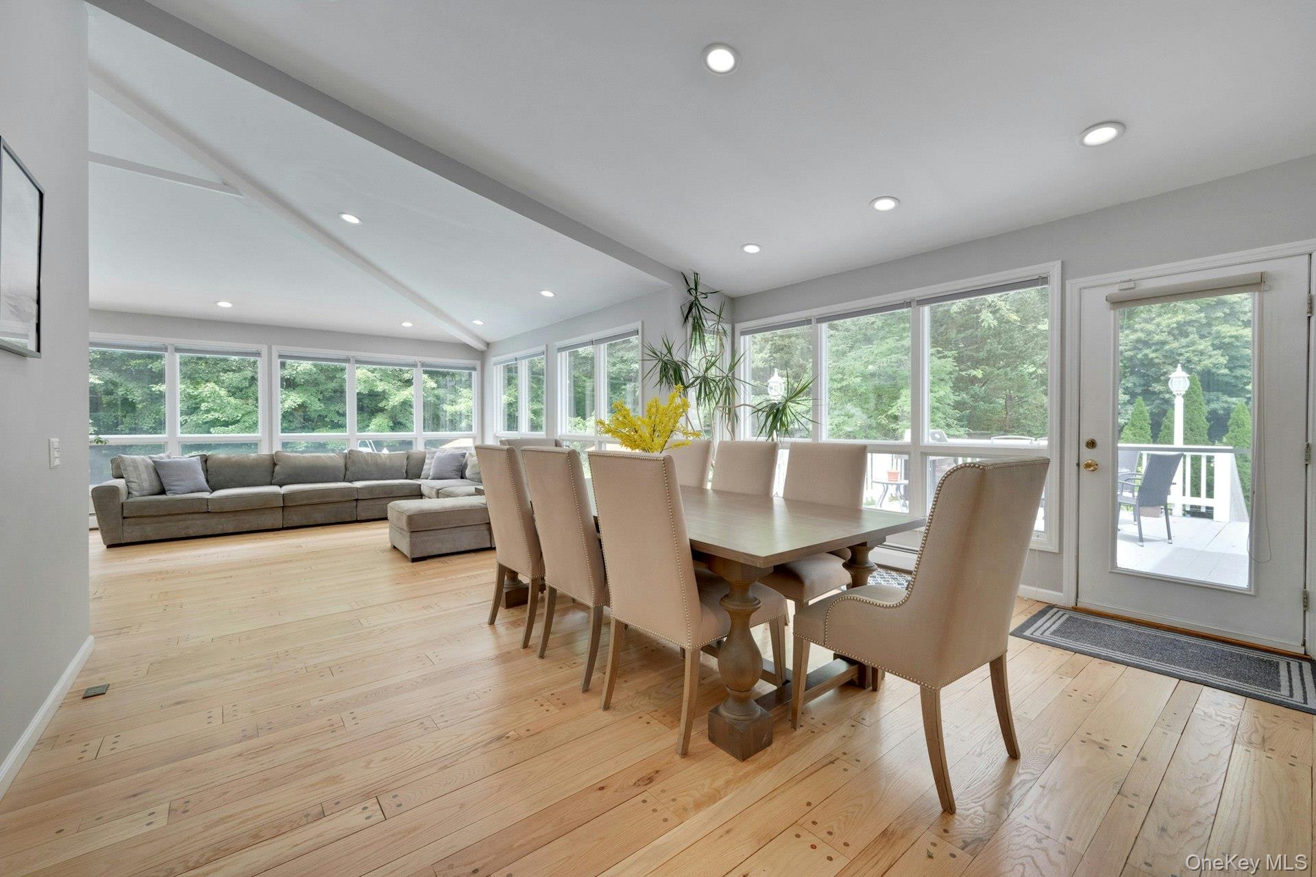 16 Hearthstone Circle Property Photo 15