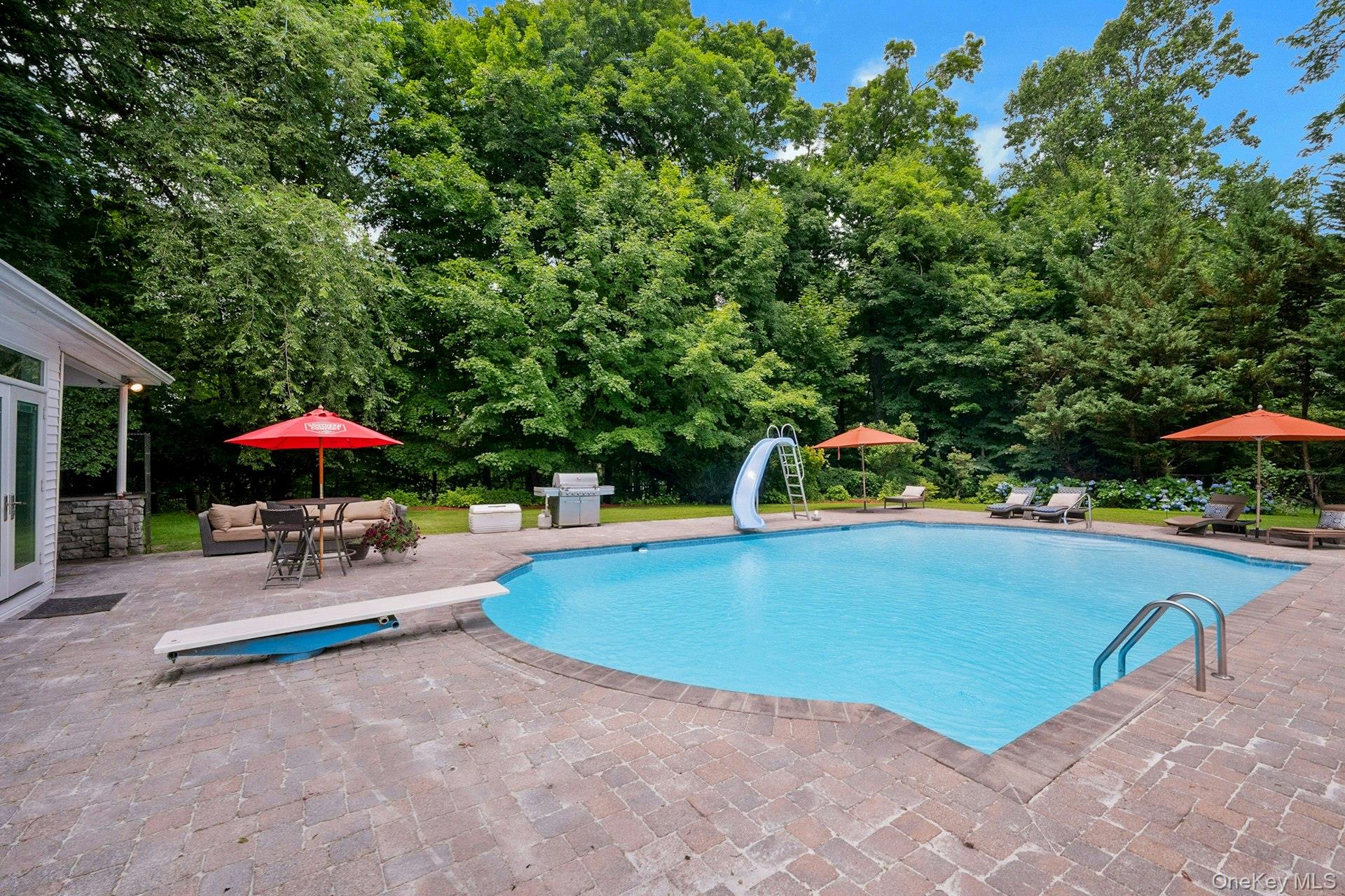 16 Hearthstone Circle Property Photo 41