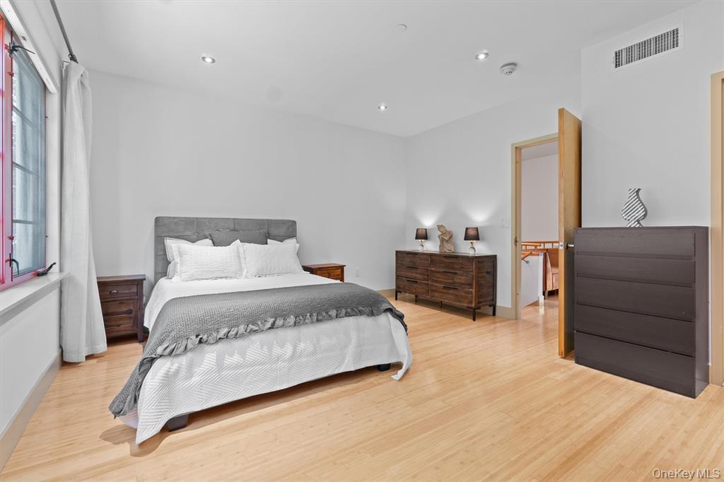 45 Main Street 3k Property Photo 20