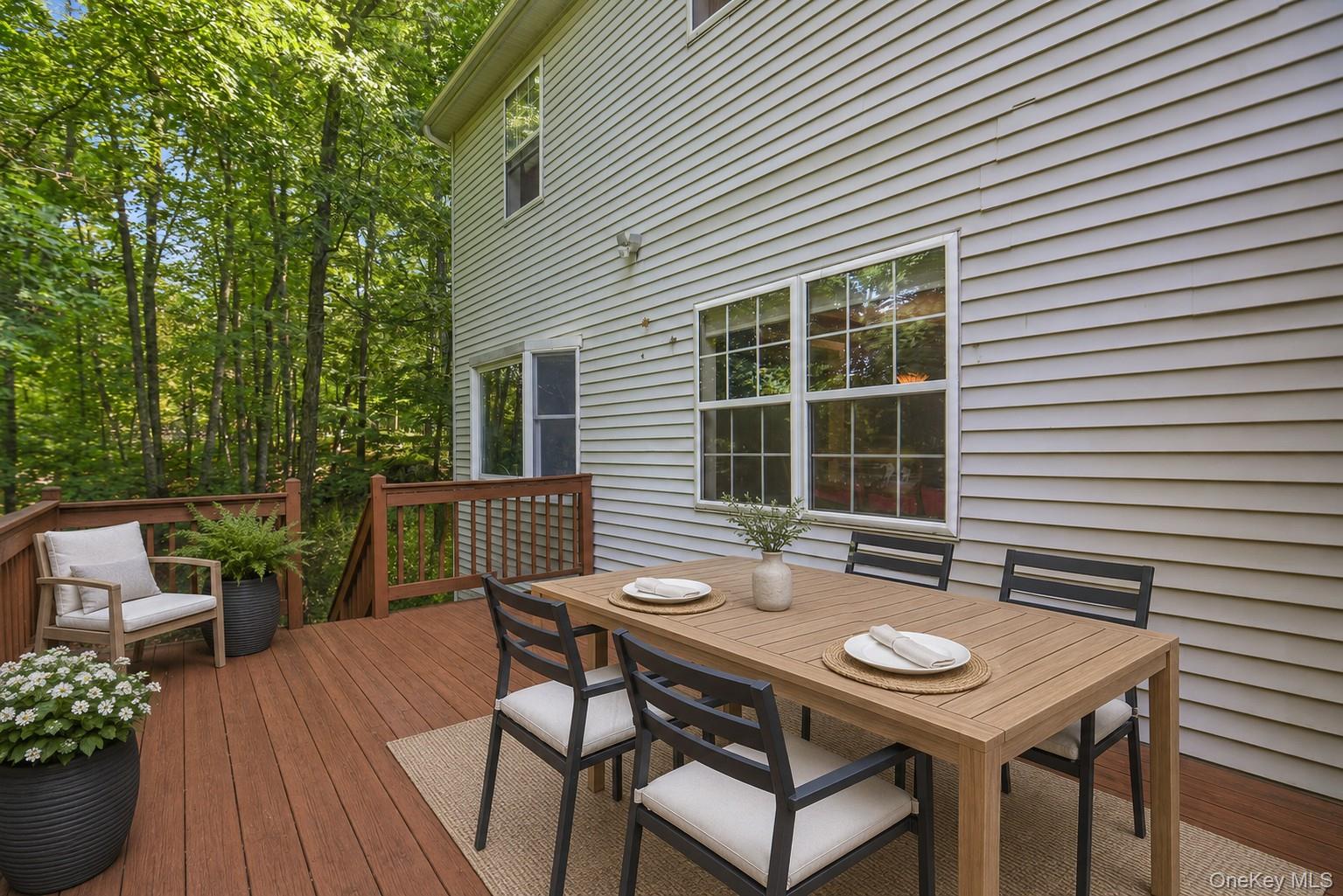 45 Willow Lake Drive Property Photo 28