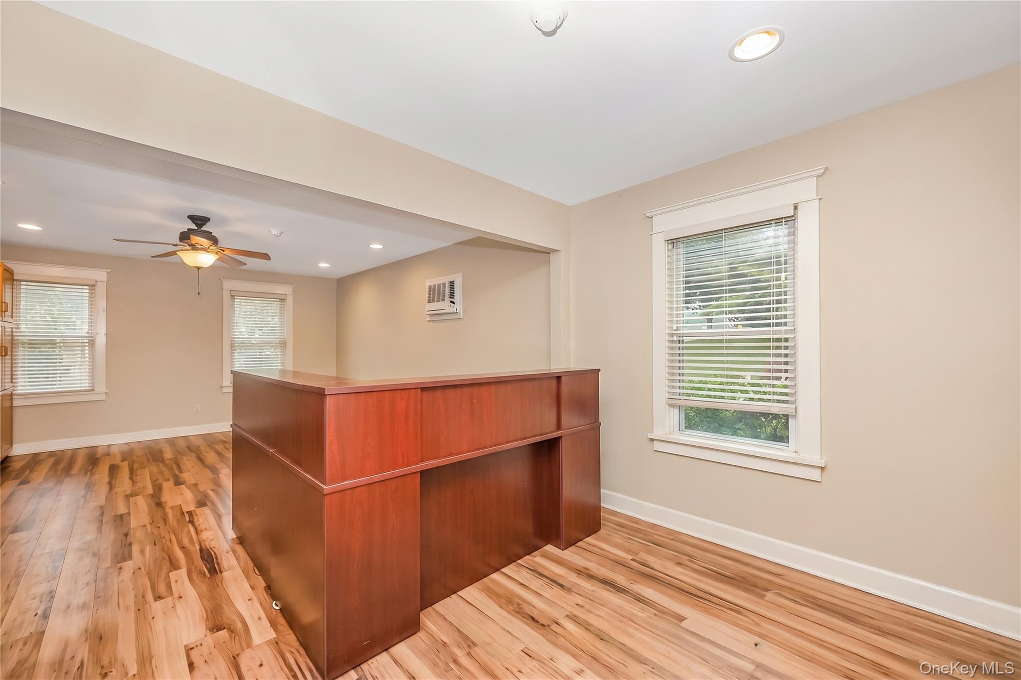 645 Middle Country Road Property Photo 22