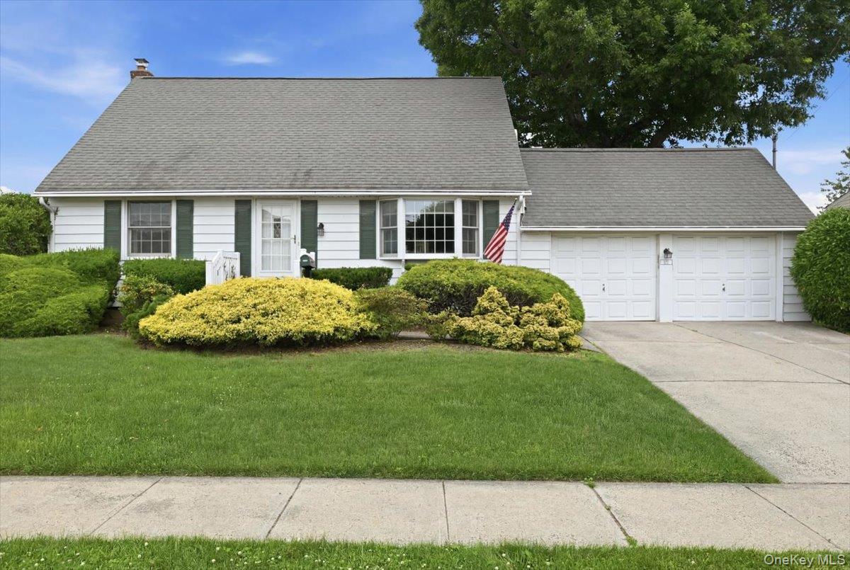 207 Sullivan Avenue Property Photo 1