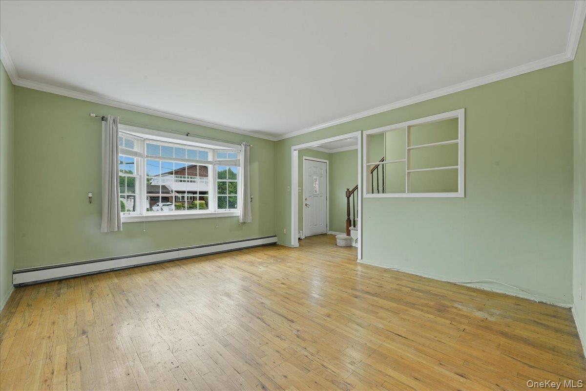 207 Sullivan Avenue Property Photo 4