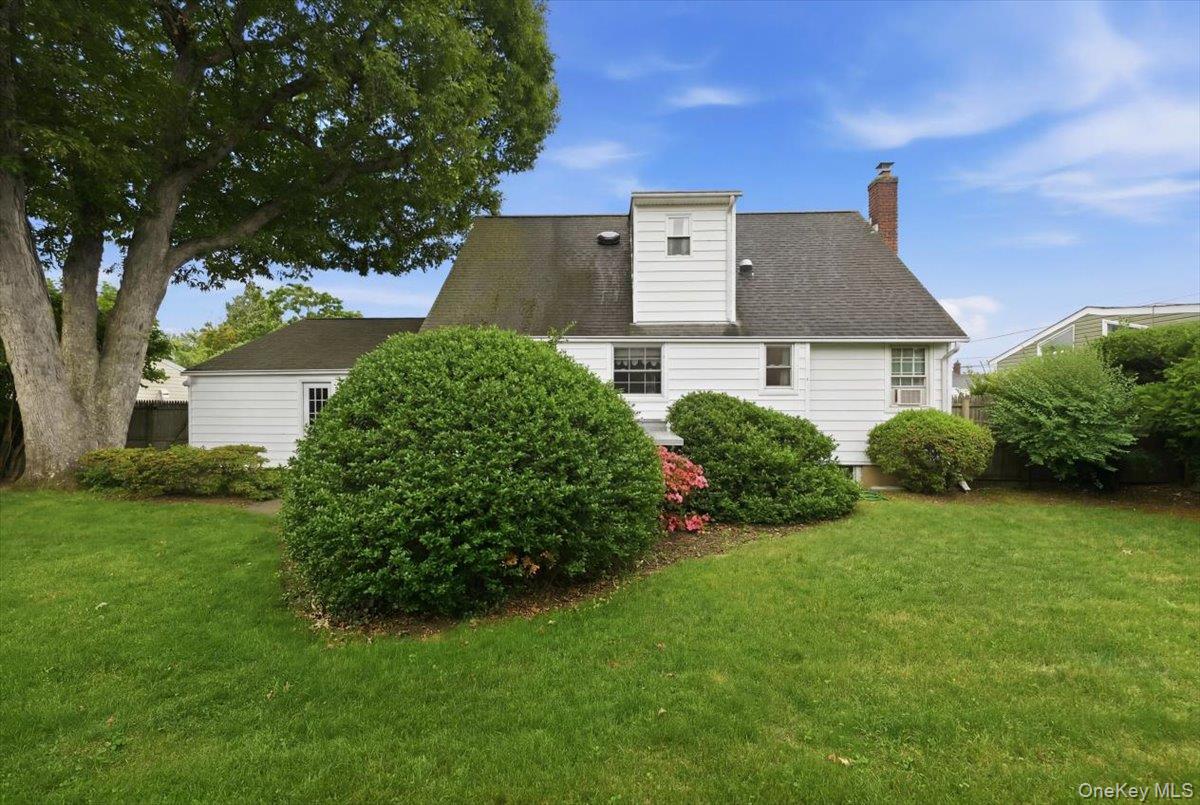 207 Sullivan Avenue Property Photo 32