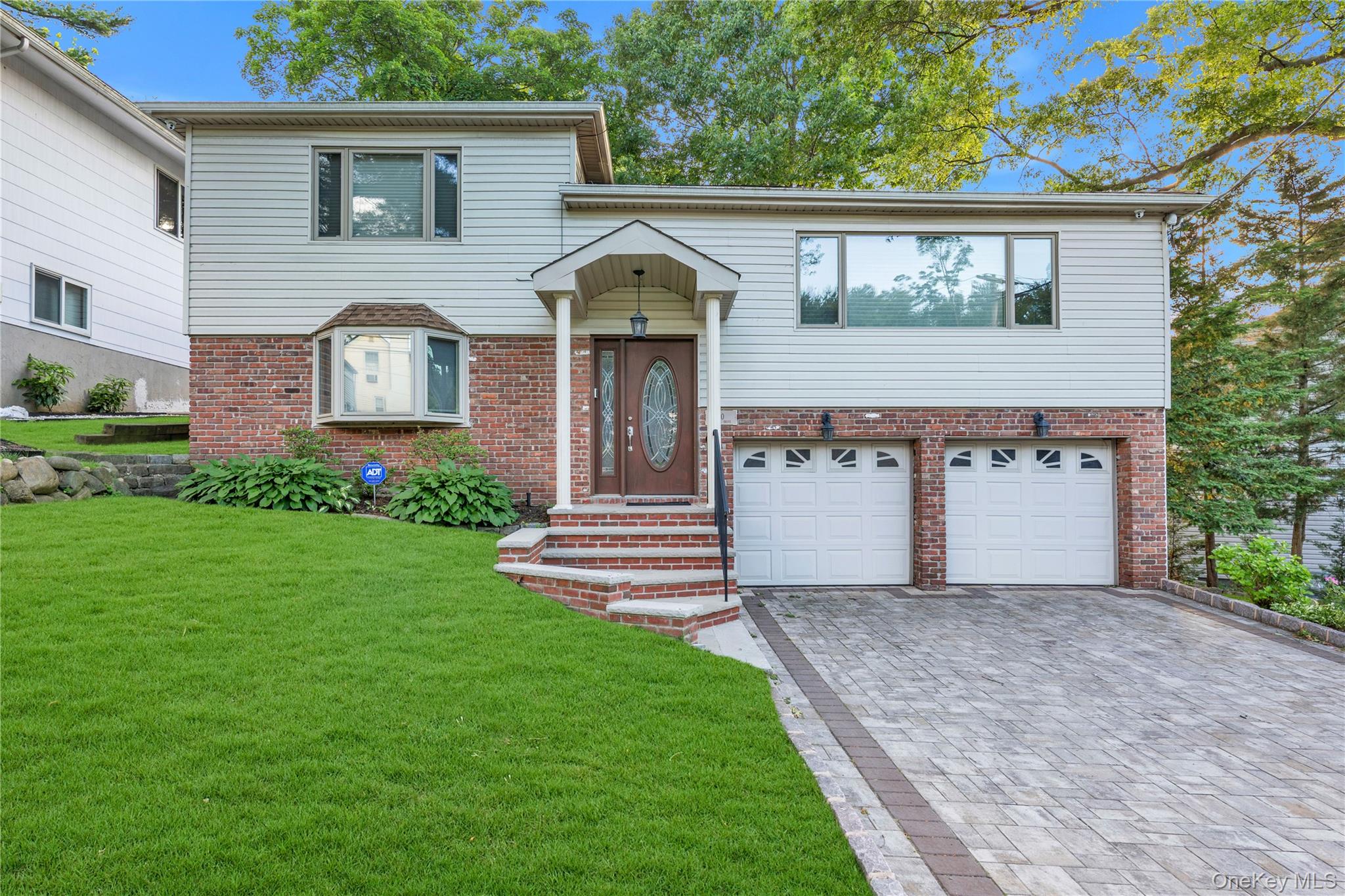 90 Virginia Drive Property Photo 1