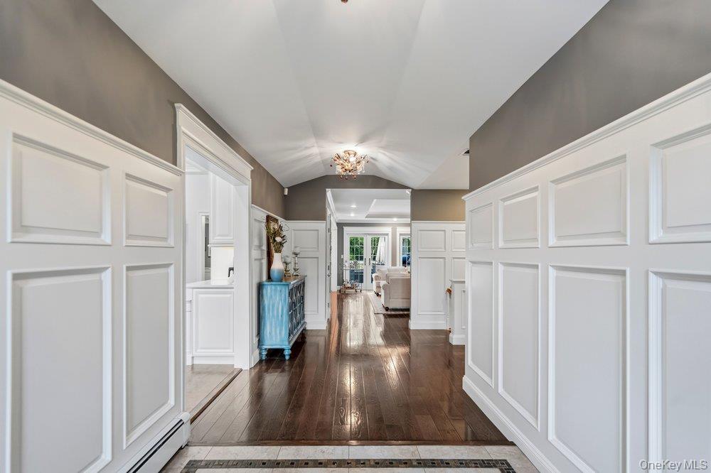 6 Colonial Gate Property Photo 4