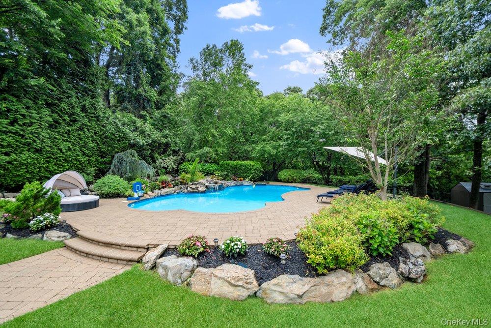6 Colonial Gate Property Photo 42