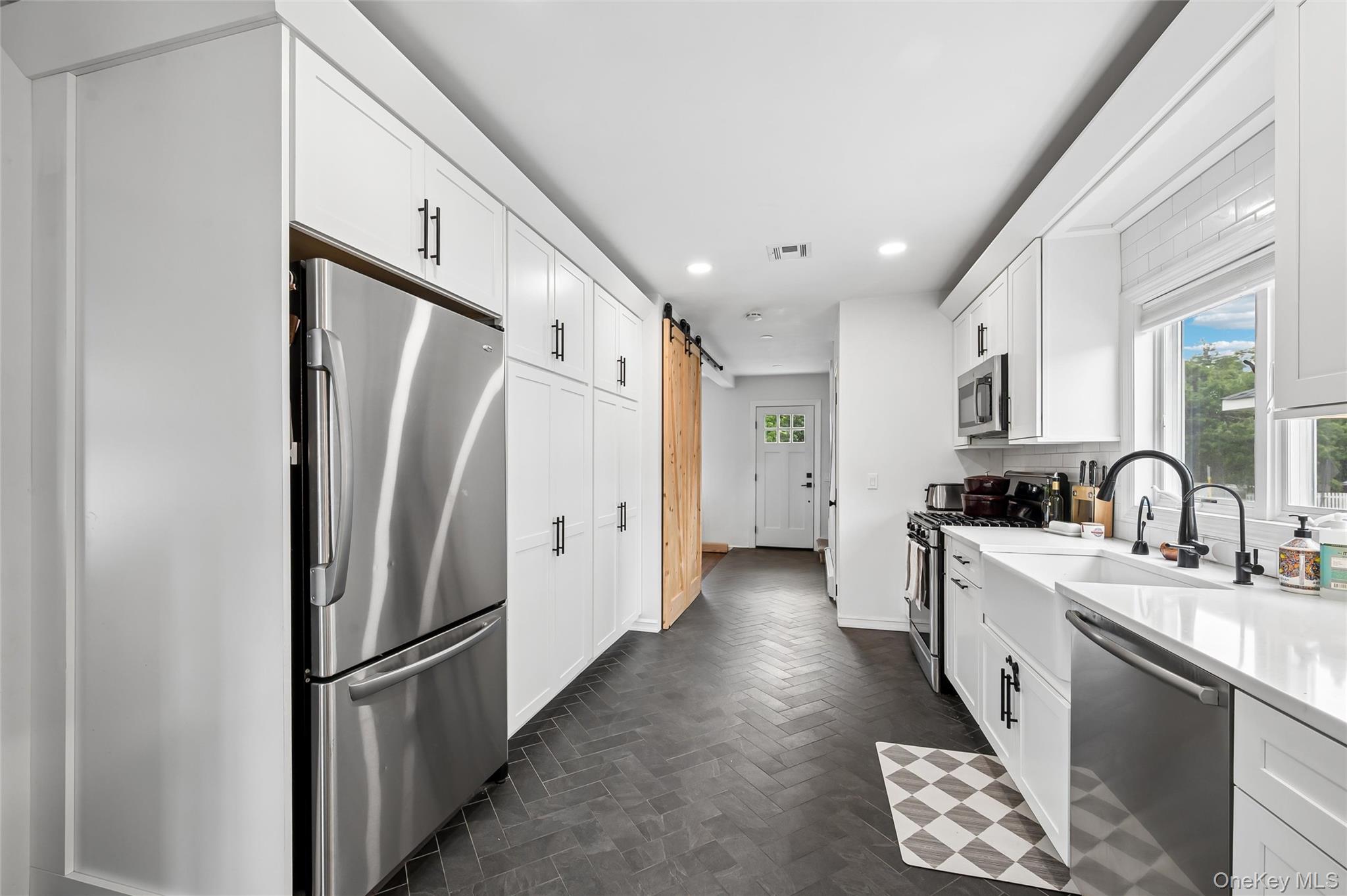 104 Park Avenue Property Photo 9