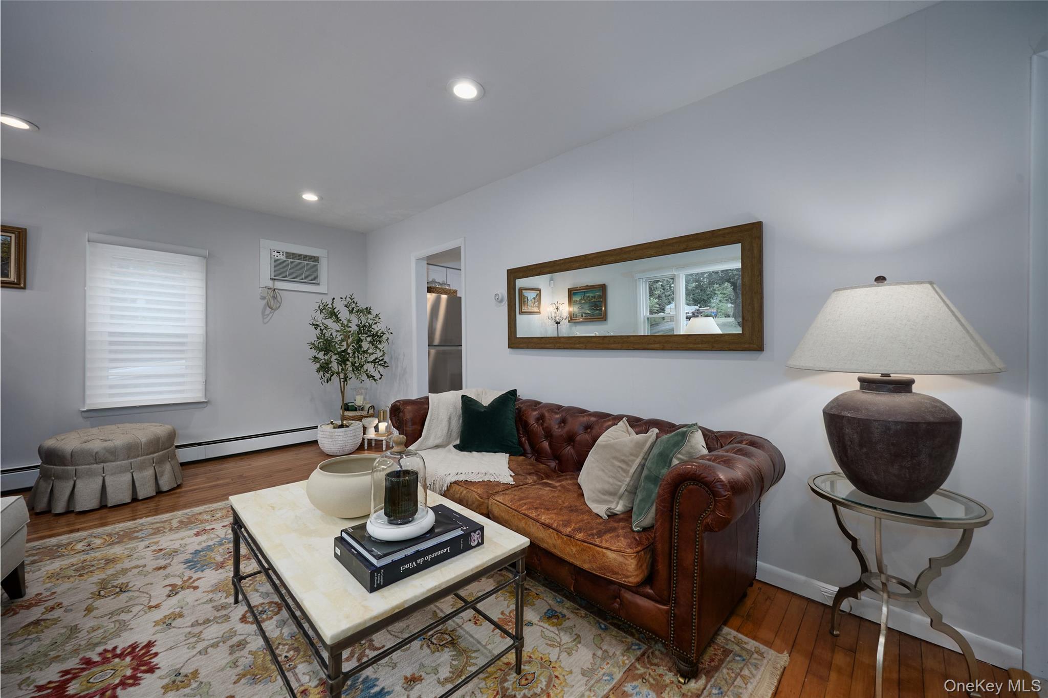 181 N Grand Avenue Property Photo 3