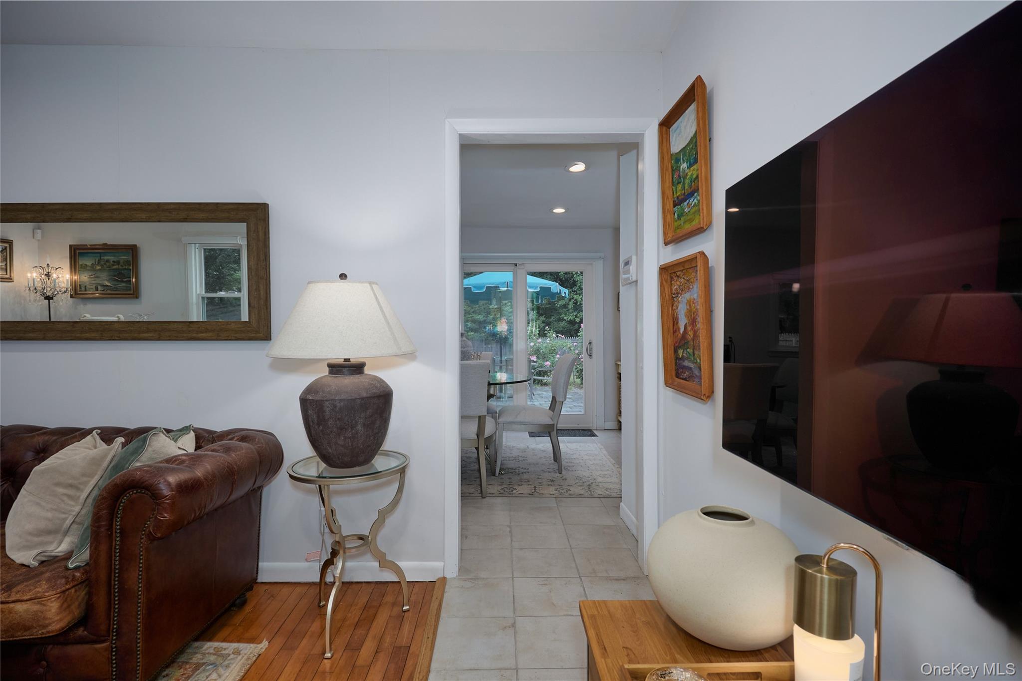 181 N Grand Avenue Property Photo 11