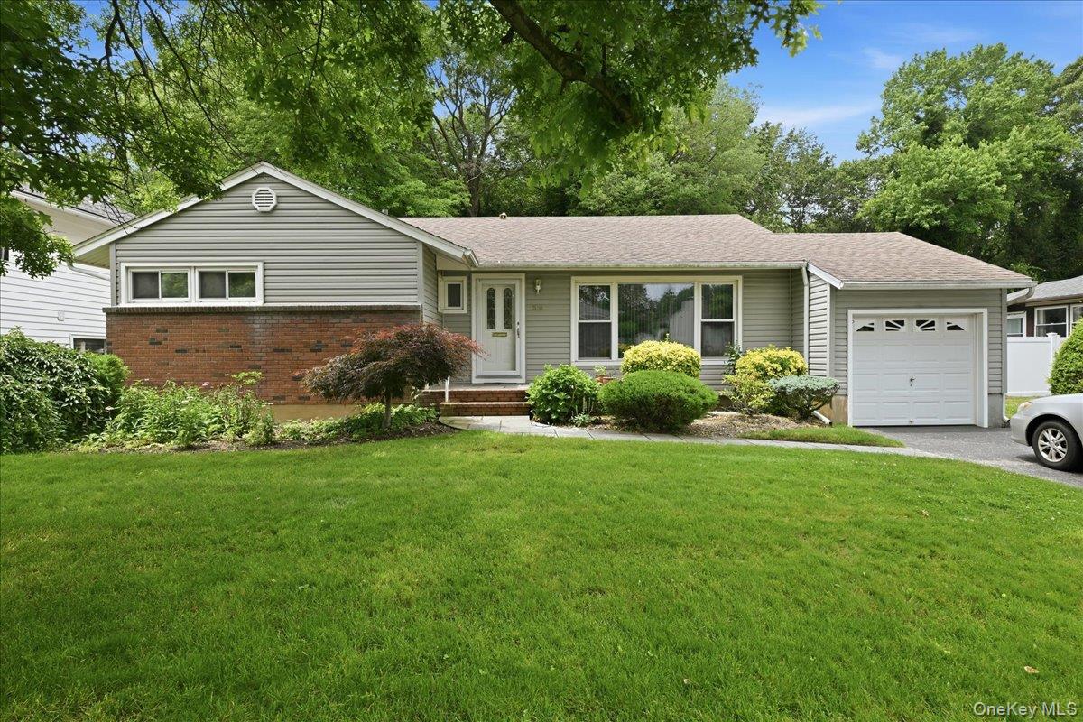578 Richmond Road Property Photo 1