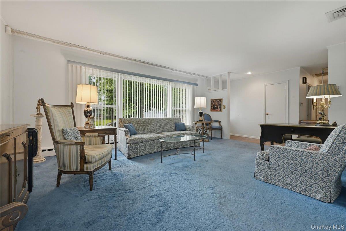 578 Richmond Road Property Photo 7