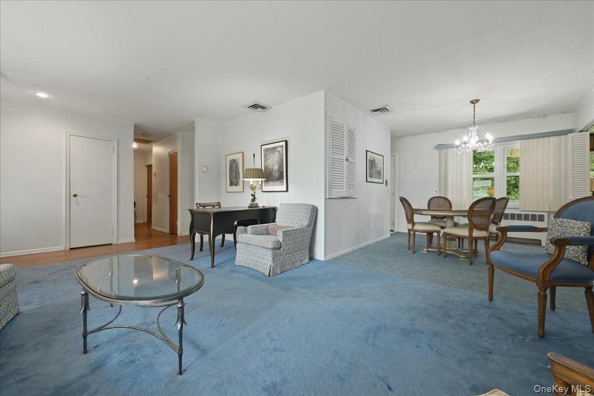 578 Richmond Road Property Photo 8