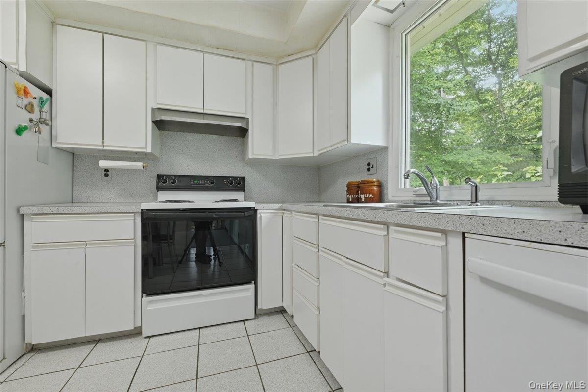 578 Richmond Road Property Photo 19
