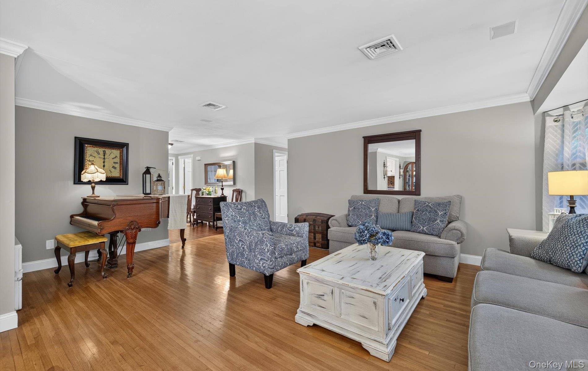 27 Longwood Drive Property Photo 7