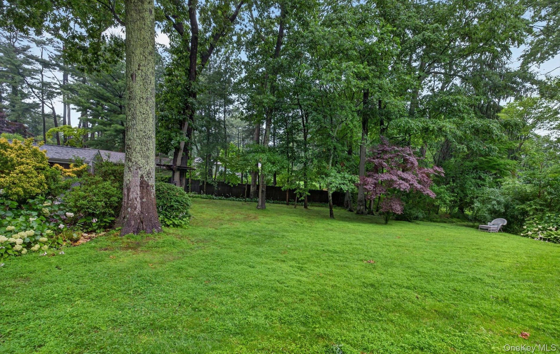 27 Longwood Drive Property Photo 32