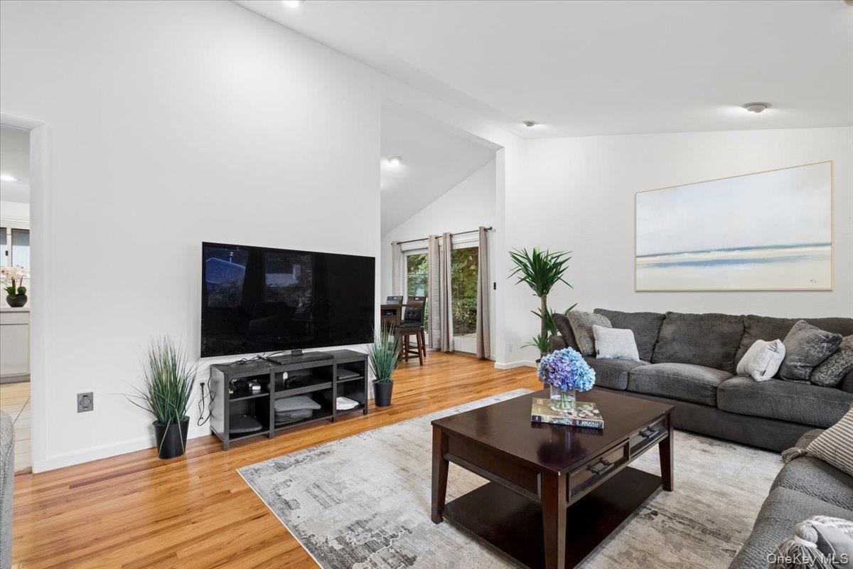 21 Tanglewood Road Property Photo 7